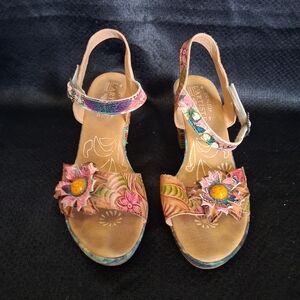 L'ATISTE Multicolor Floral Sandals $25